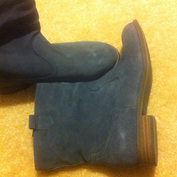 Sexy blue grey mossimo&co suede boots