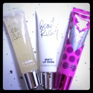 Victoria Secret lip gloss bundle