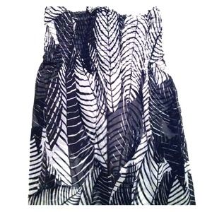 100% silk Black White Market top