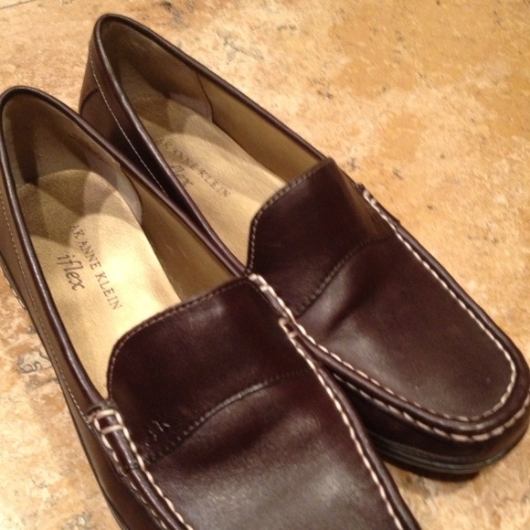 New brown leather  shoes.