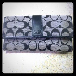 Coach wallet