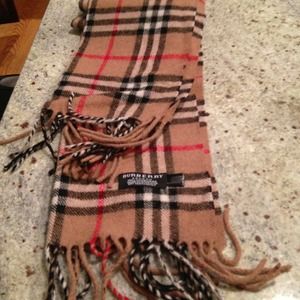Burberry cashmere scarf camel new