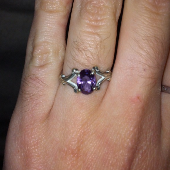 Pretty purple ring