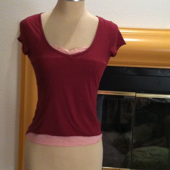 💚2for $10💚SALE EXCELLENT Two layer t-shirt