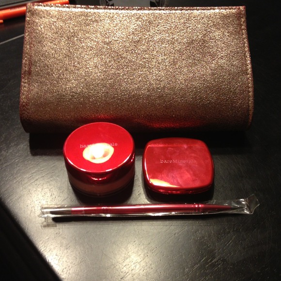 Brand new Bare Minerals set