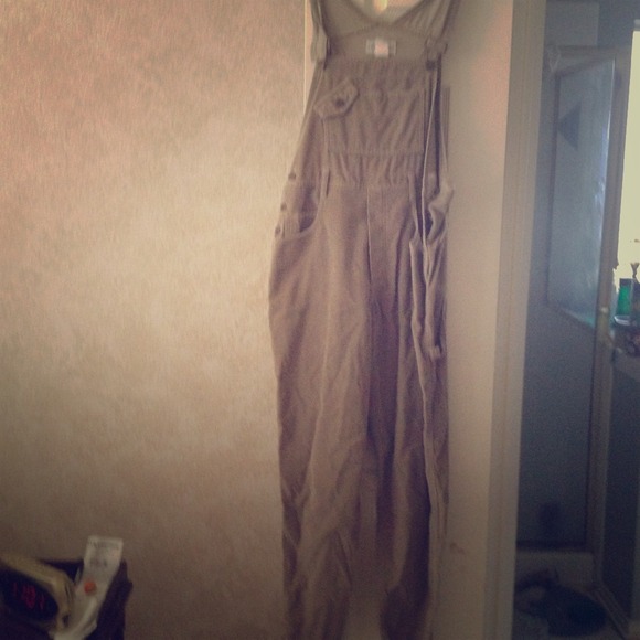 Jay Jacobs corduroy bib overalls.