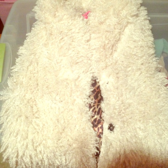 Cream faux fur Betsy Johnson Vest.
