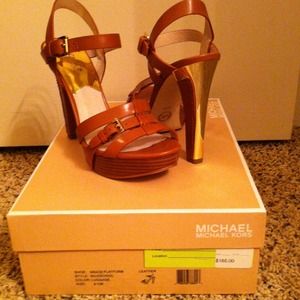 Michael Kors Platform...NEW