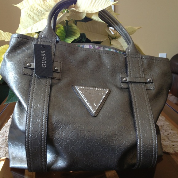Beautiful pewter Guess Tote. NWT