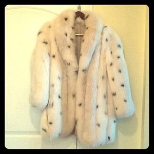 Spotted fox stroller