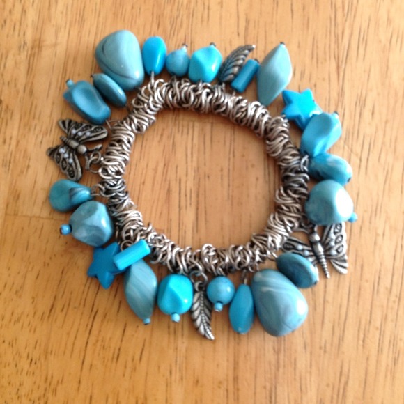 Accessories - Turquoise bracelet with butterflys