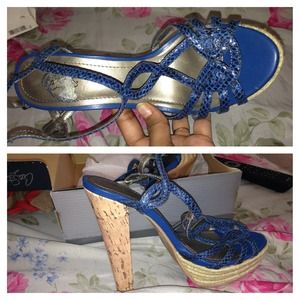 Blue snack high heels