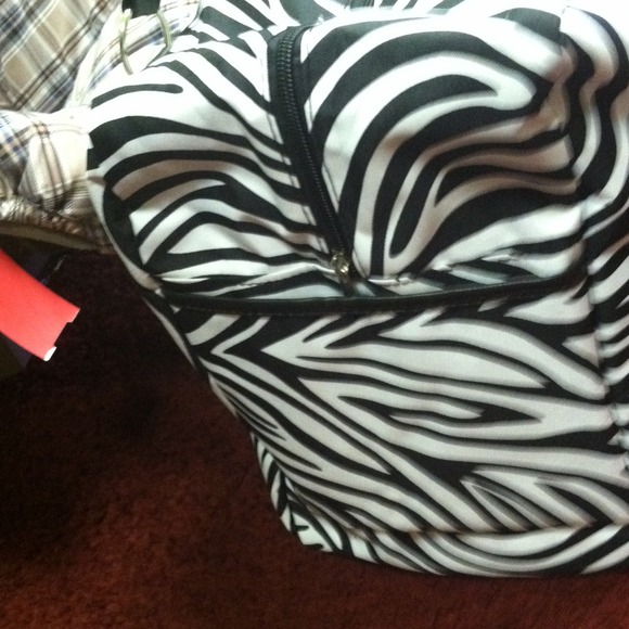 Zebra Weekender Bag - Picture 2 of 2