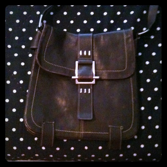 SOLD Kenneth Cole leather side purse