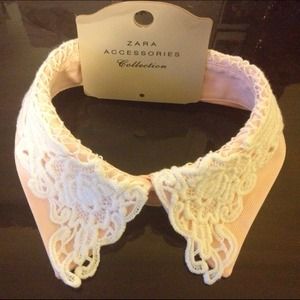 SOLD: Pink and white lace collar