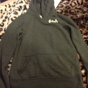 💢💢SOLD💢💢 Abercrombie & Fitch Sweater