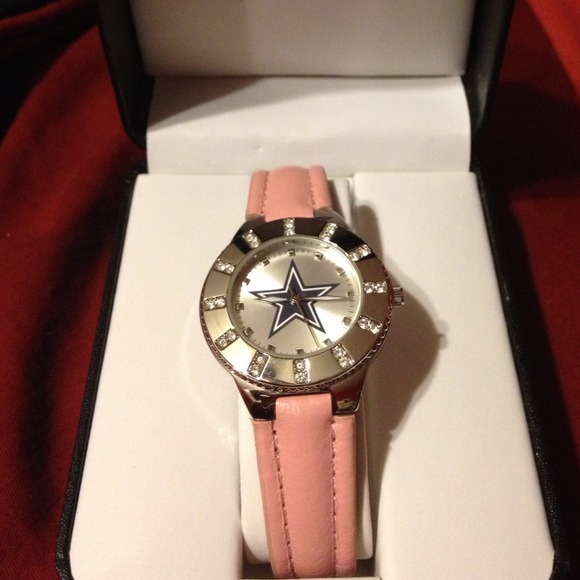 On Hold ✋Nfl ladies watch, Dallas cowboys