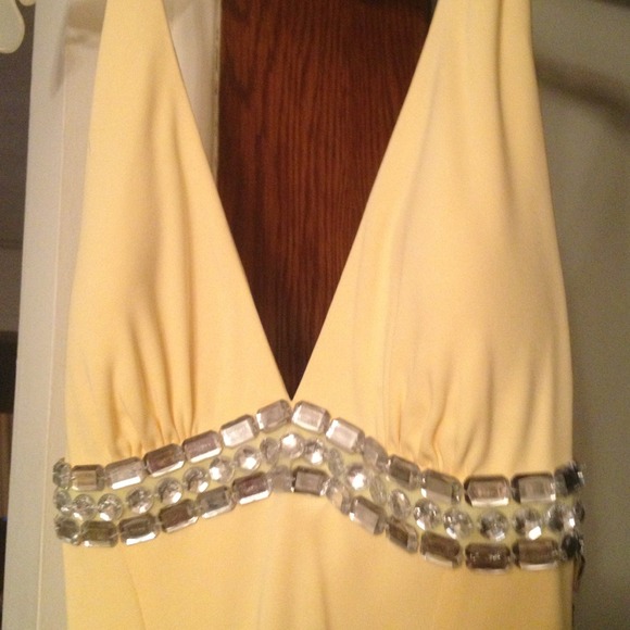 New listing:: yellow crystal long dress - Picture 3 of 7