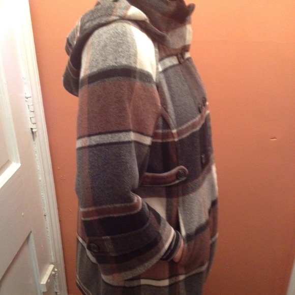 REDUCED! "ZARA" plaid coat - Picture 4 of 4