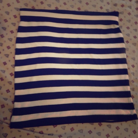 Short mini skirt