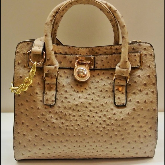 Beautiful handbag 😍