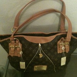 Cute brown and gold shoulder bag