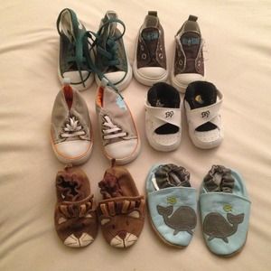 💢SOLD💢Robeez Converse Jordans