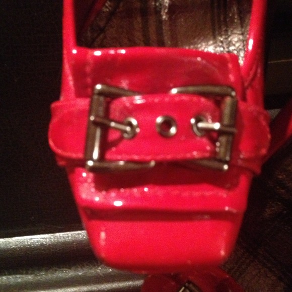 Red Pumps - Picture 2 of 3