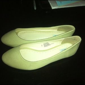 Cream Flats