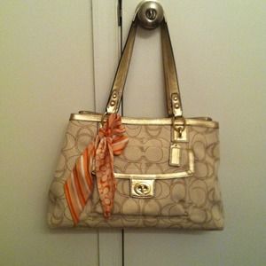 Gold Coach Penelope authentic