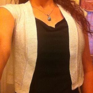 Tops - 🌈2 items for $10 Small silver sparkle jacket top