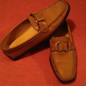 Authentic Tod's  size 7