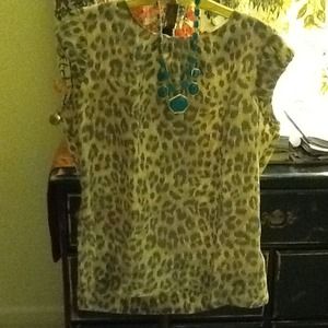 Price Reduced-Banana Republic Silk print blouse