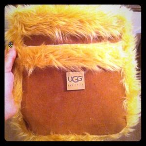Ugg suede bag brand new never used'