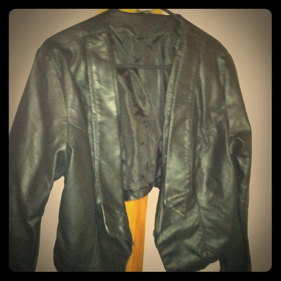 Leather jacket - Picture 1 of 2