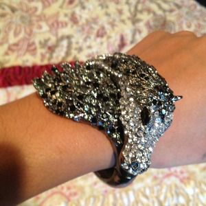 Crystal unicorn bracelet