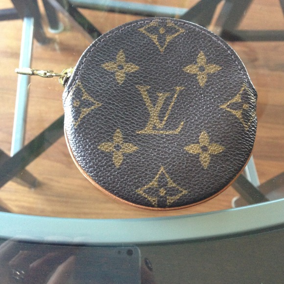 SOLD Authentic LV coin purse