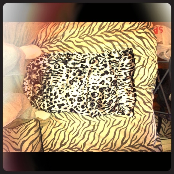 Strapless leopard print dress