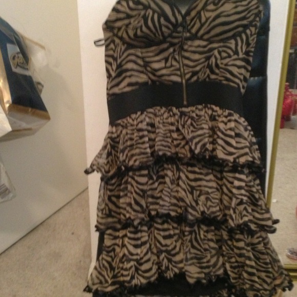 Cute dress to go out with the girls