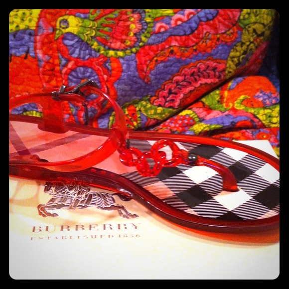 BURBERRY Red Jelly Thong Sandals