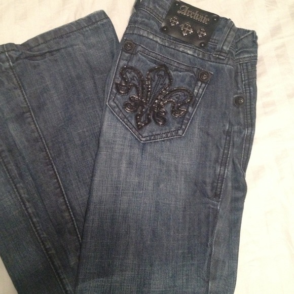 Archaic denim with pocket Embellishments