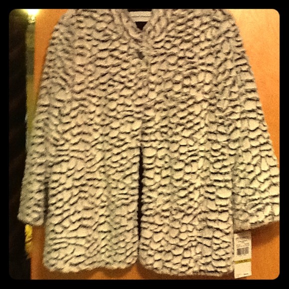 Swing coat with faux fur never worn still has tags