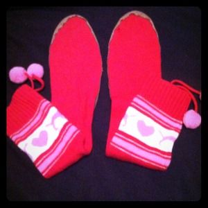 VS RED AND PINK SLIPPERS