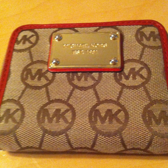 **SOLD**Michael Korrs wallet