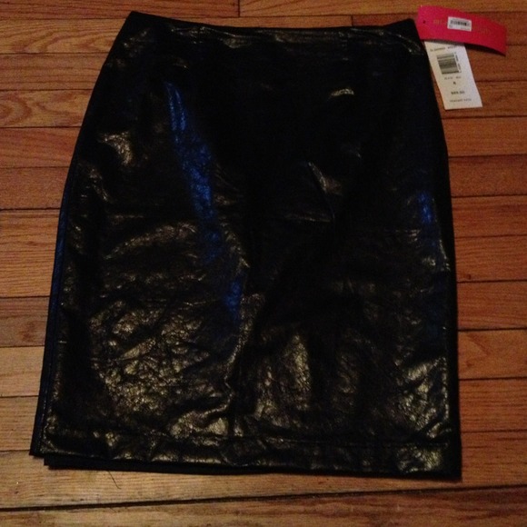 Leatherette black pencil skirt