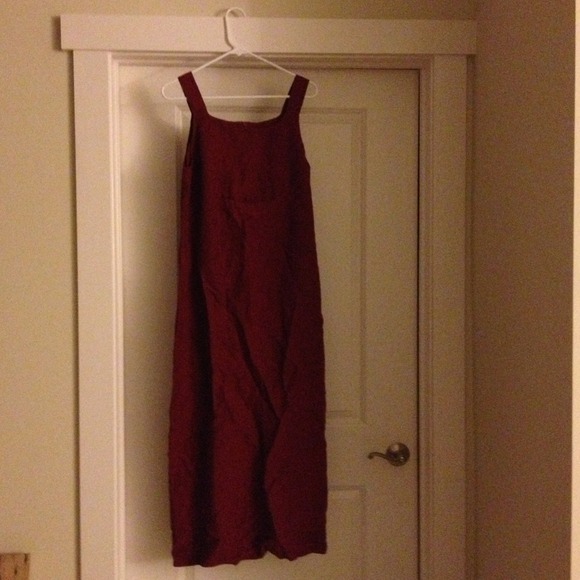 A Lady's Burgandy Jumper