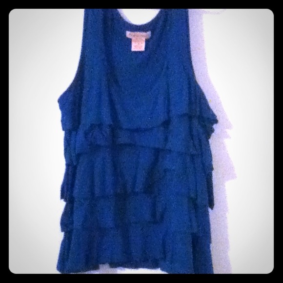 💢💢Sold💢💢✨Gorgeous blue ruffle shirt✨