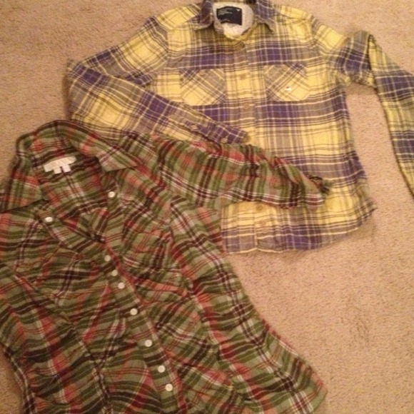 2 flannel tops