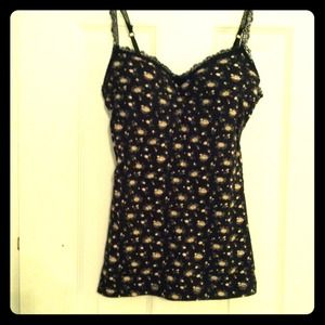 L.e.i. tank top with built-in bra