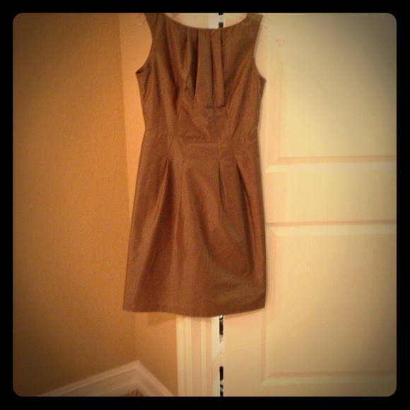 Banana Republic Dresses & Skirts - ✂Price cut✂Beautiful taupe dress